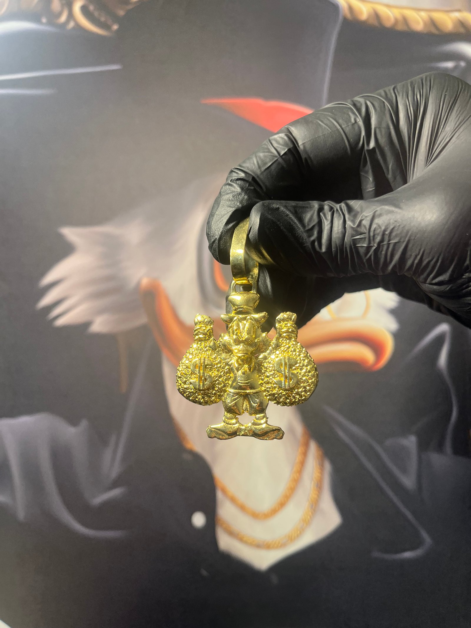 Pingente Tio patinhas saco de dinheiro (M)